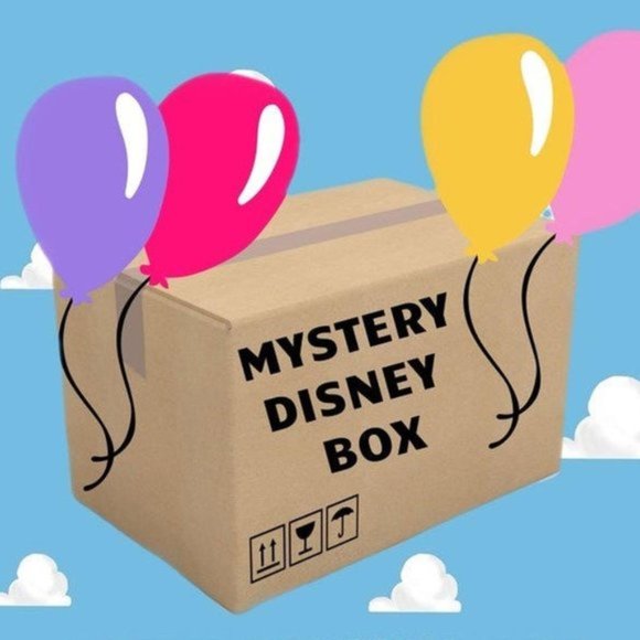 ✨ NWT Mystery Disney Pin Box
